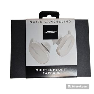 BOSE NIB QuietComfort Noise Canceling White Earbuds